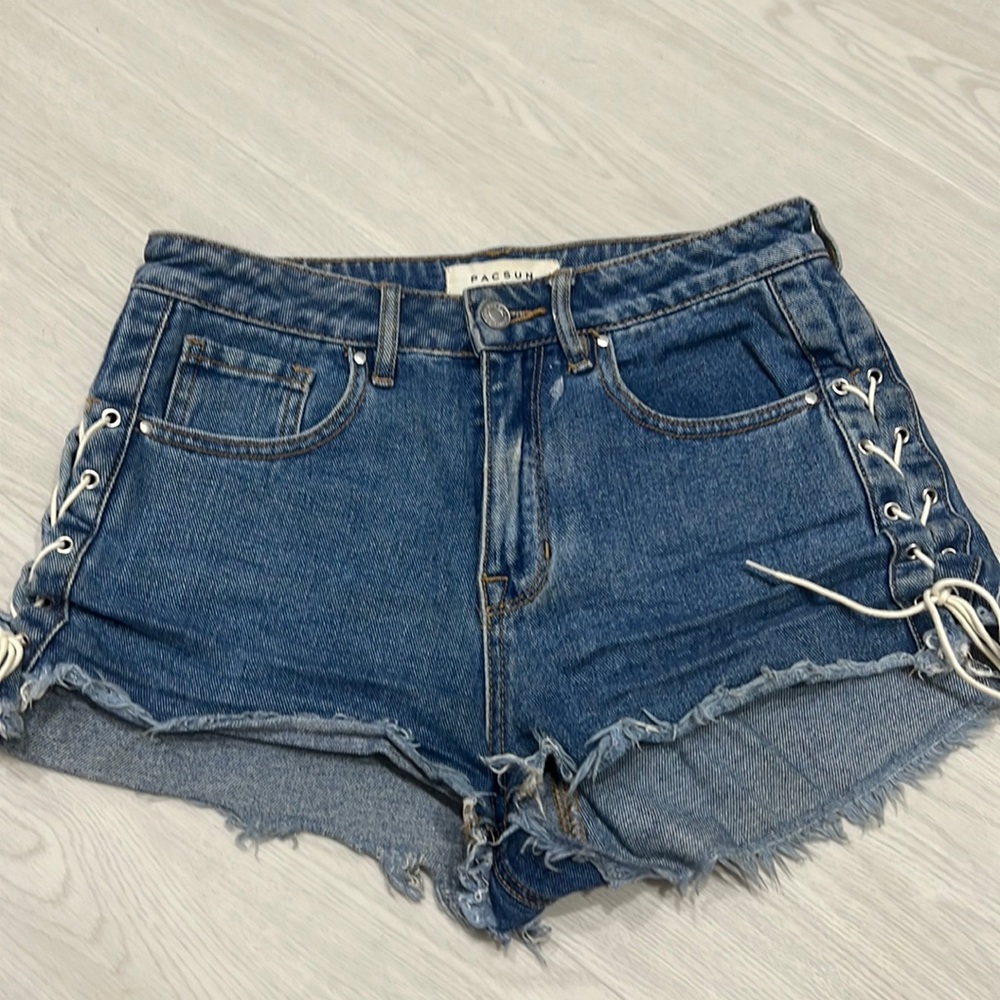 Lace up high waisted Pacsun shorts size 27
